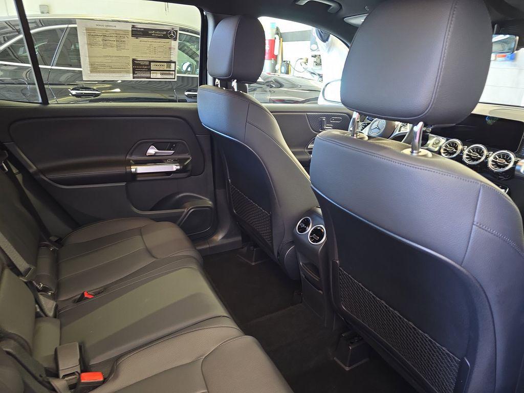 used 2025 Mercedes-Benz GLB 250 car, priced at $39,900