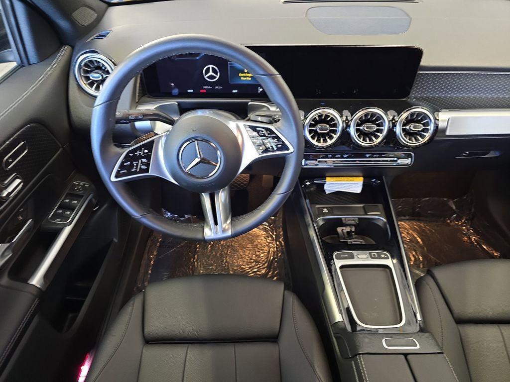used 2025 Mercedes-Benz GLB 250 car, priced at $39,900