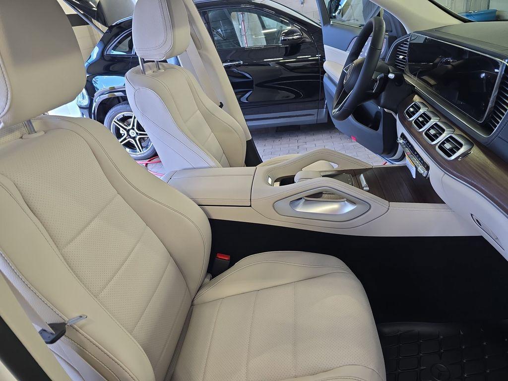 new 2026 Mercedes-Benz GLE 450 car, priced at $81,195