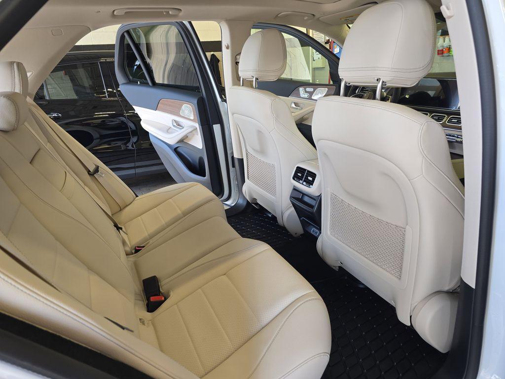 new 2026 Mercedes-Benz GLE 450 car, priced at $81,195