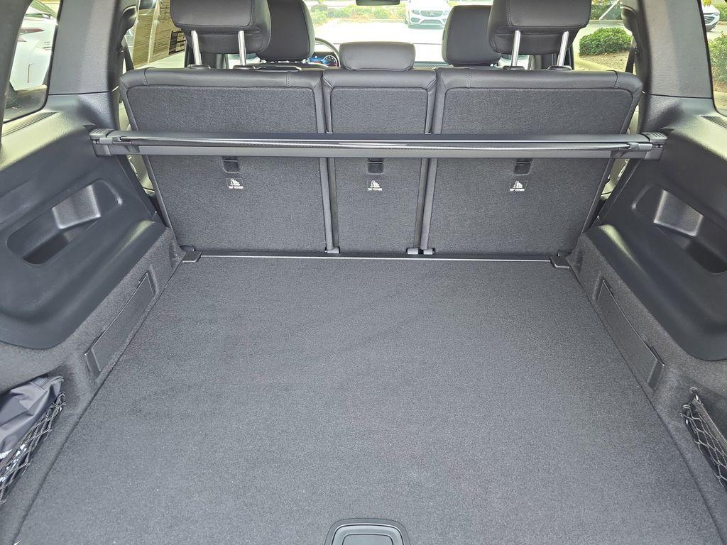 used 2025 Mercedes-Benz GLB 250 car, priced at $39,700