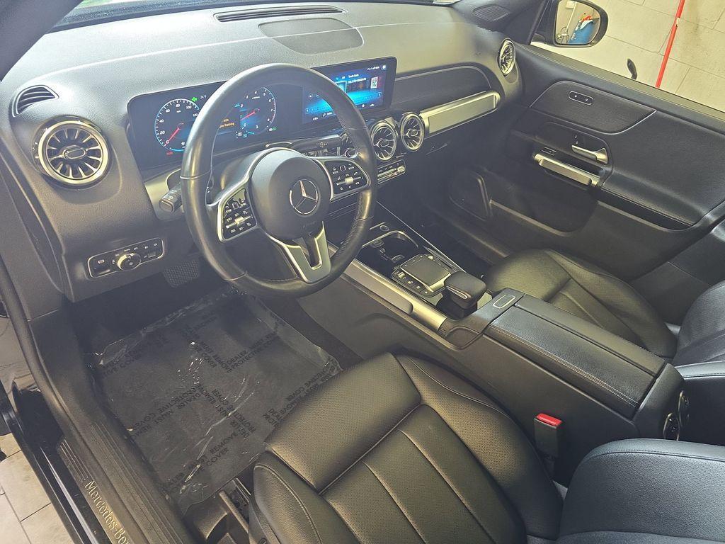used 2022 Mercedes-Benz GLB 250 car, priced at $24,037