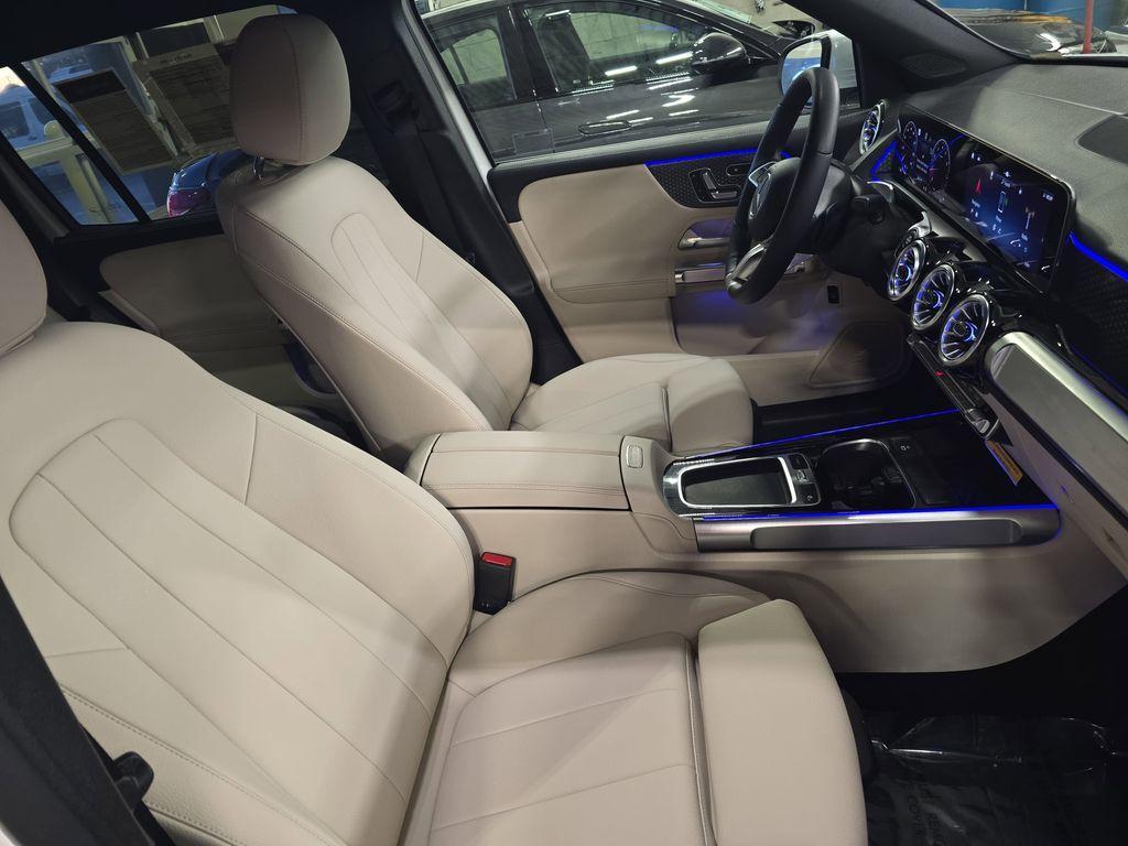 used 2025 Mercedes-Benz GLB 250 car, priced at $42,668