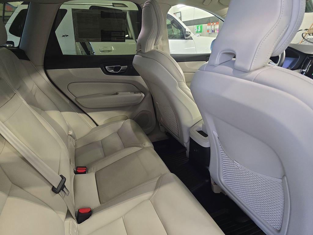 used 2022 Volvo XC60 Recharge Plug-In Hybrid car, priced at $31,600