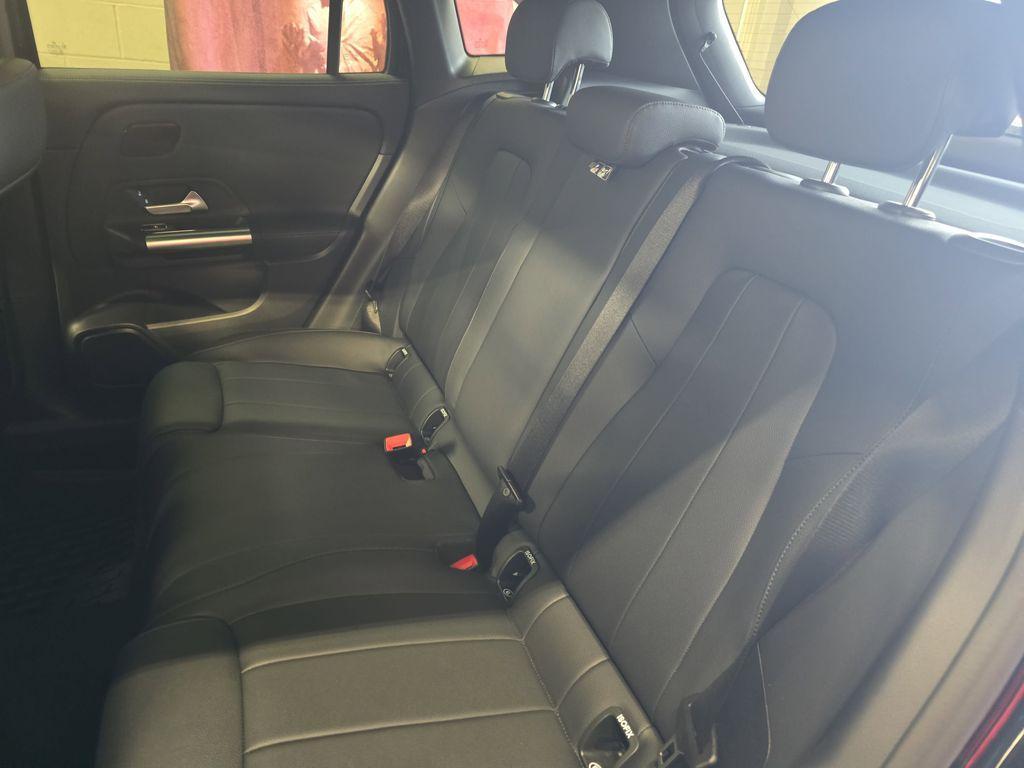 new 2026 Mercedes-Benz GLA 250 car, priced at $48,095