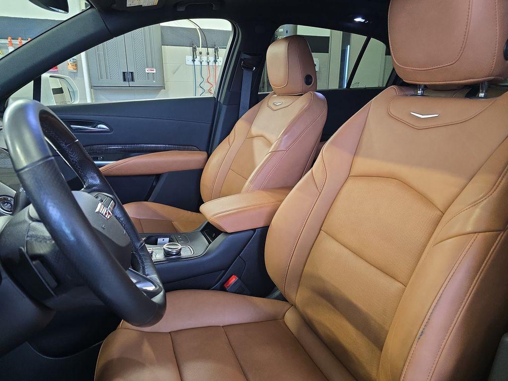 used 2020 Cadillac XT4 car, priced at $22,948