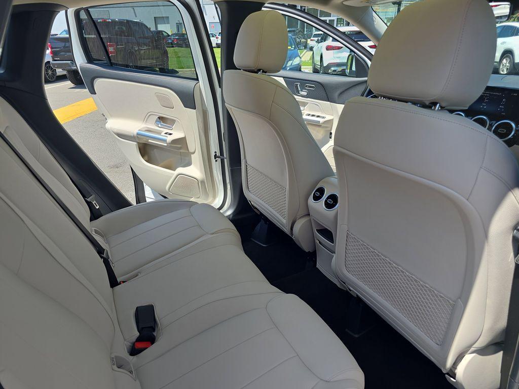 new 2026 Mercedes-Benz GLA 250 car, priced at $48,980