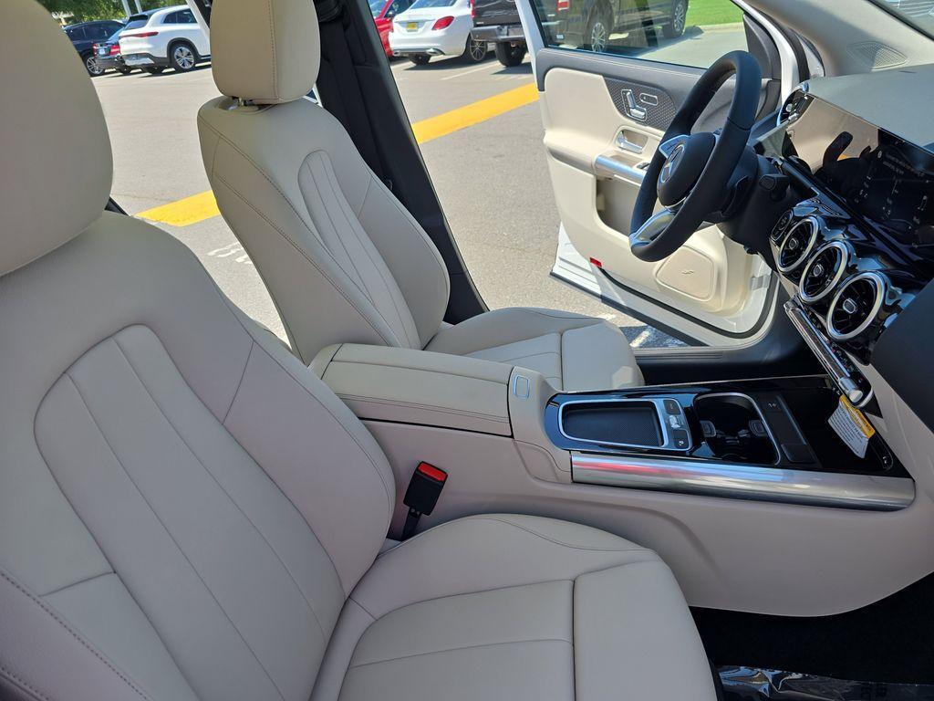 new 2026 Mercedes-Benz GLA 250 car, priced at $48,980