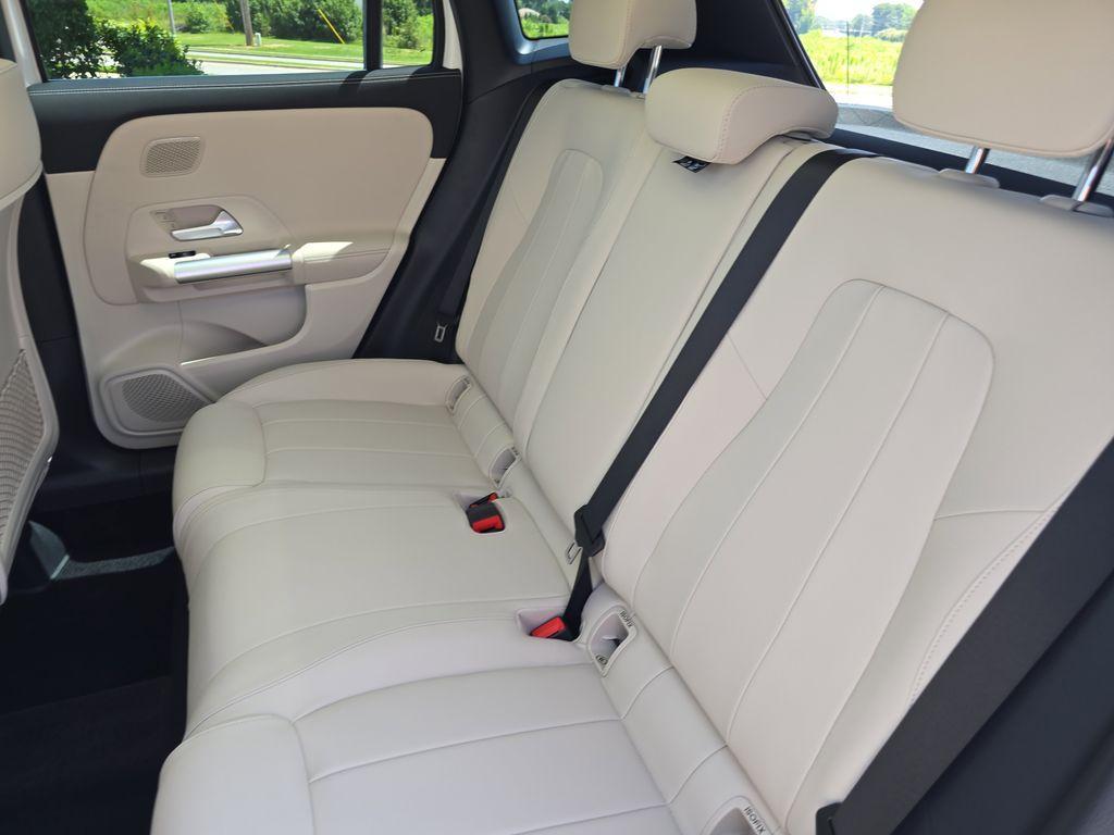 new 2026 Mercedes-Benz GLA 250 car, priced at $48,980