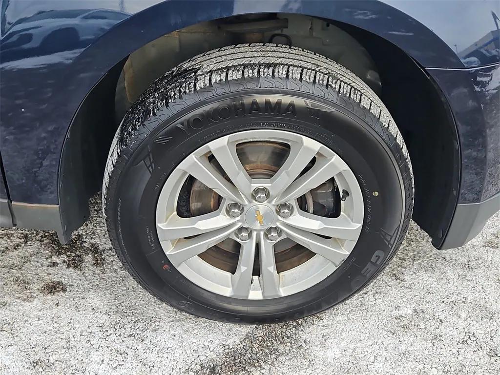 used 2015 Chevrolet Equinox car, priced at $10,887