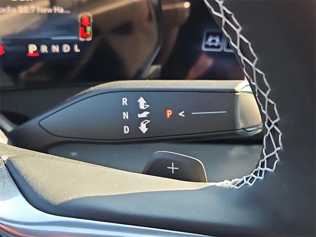 new 2026 Chevrolet Traverse car, priced at $43,520