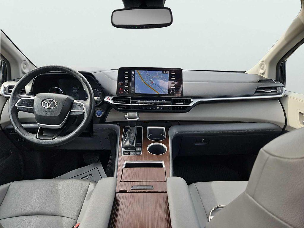 used 2023 Toyota Sienna car, priced at $39,995