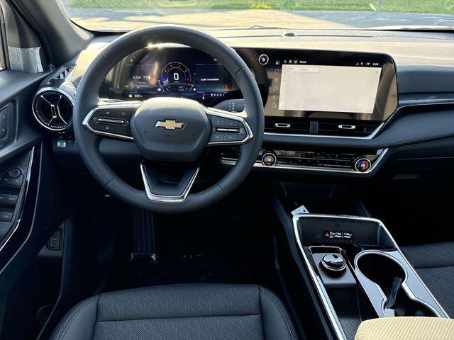 new 2026 Chevrolet Equinox car, priced at $32,800