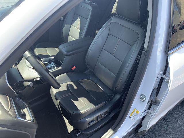 used 2023 Chevrolet Equinox car, priced at $25,804