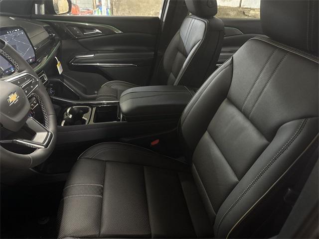new 2026 Chevrolet Traverse car, priced at $54,659