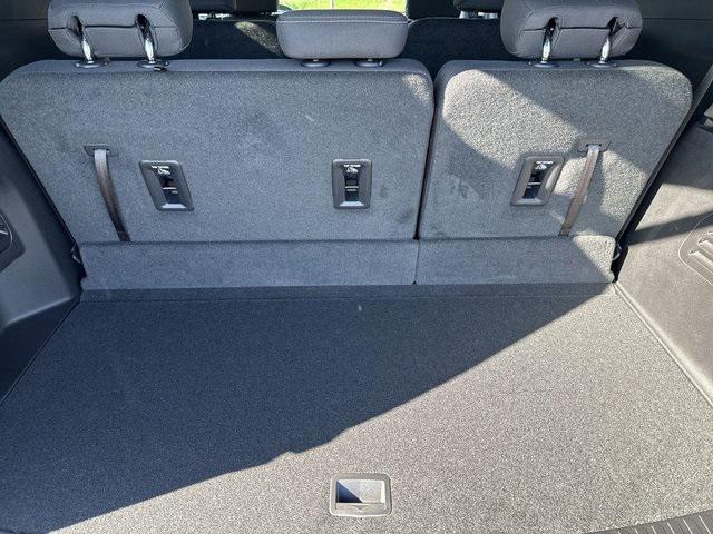 new 2026 Chevrolet Traverse car, priced at $41,938