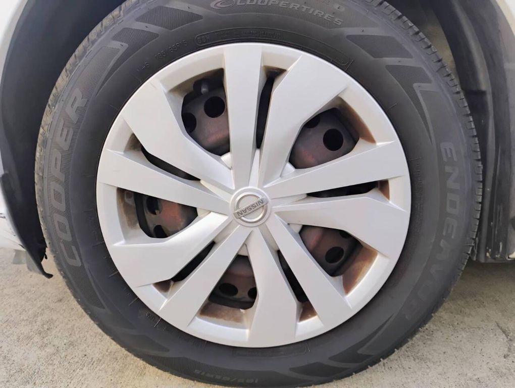 used 2017 Nissan Versa Note car, priced at $7,800