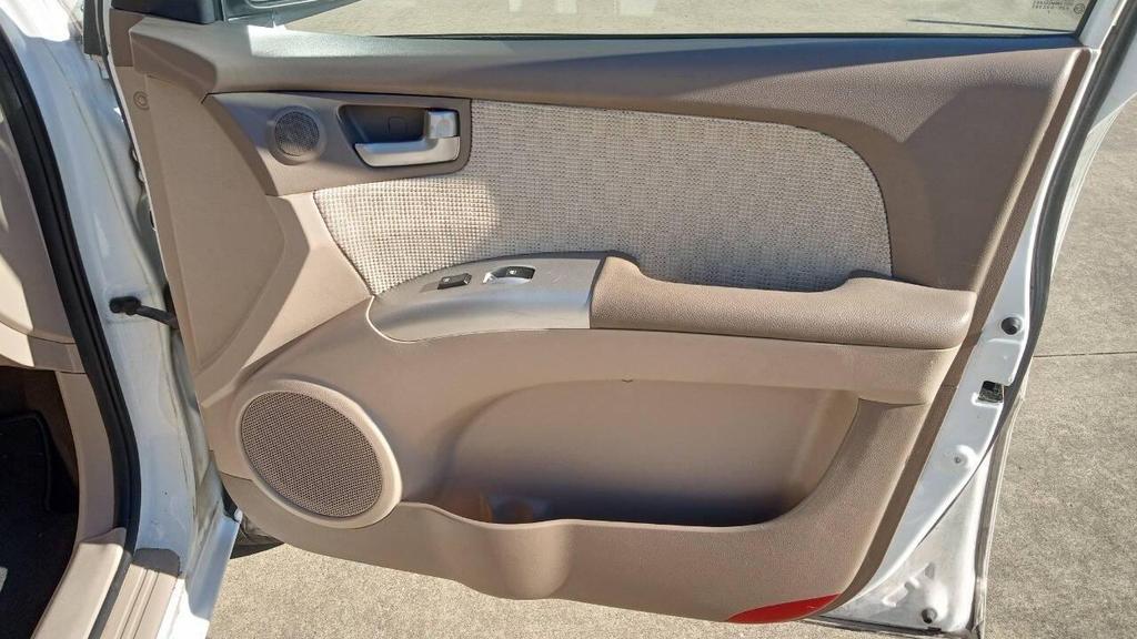 used 2008 Kia Sportage car, priced at $4,900