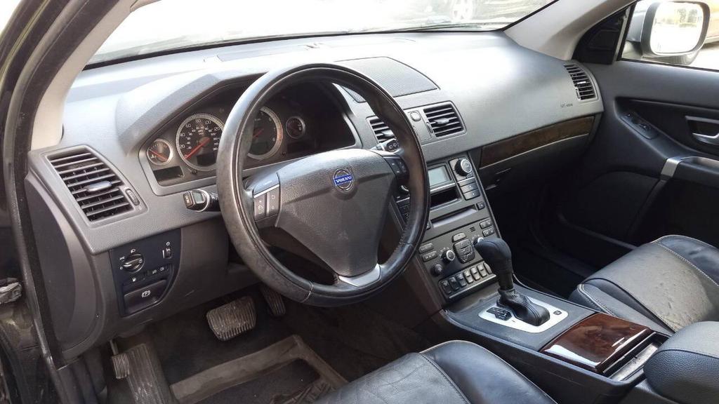 used 2013 Volvo XC90 car, priced at $5,999