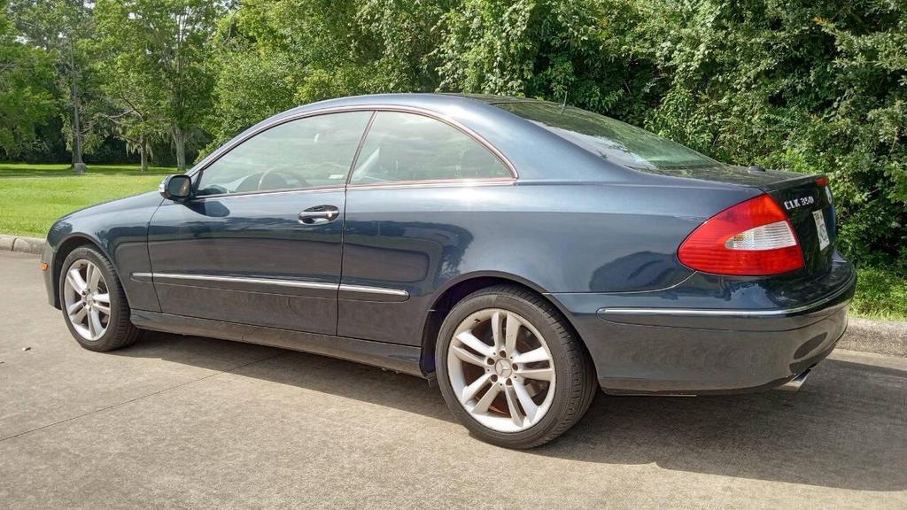 used 2006 Mercedes-Benz CLK-Class car, priced at $9,500