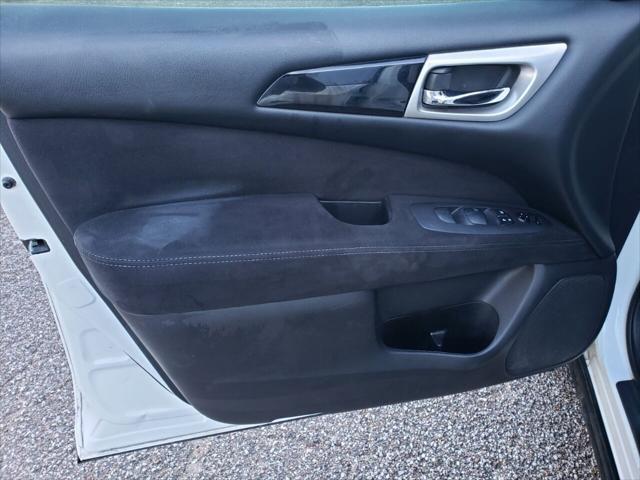 used 2014 Nissan Pathfinder car, priced at $8,000