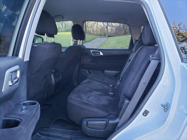 used 2014 Nissan Pathfinder car, priced at $8,000