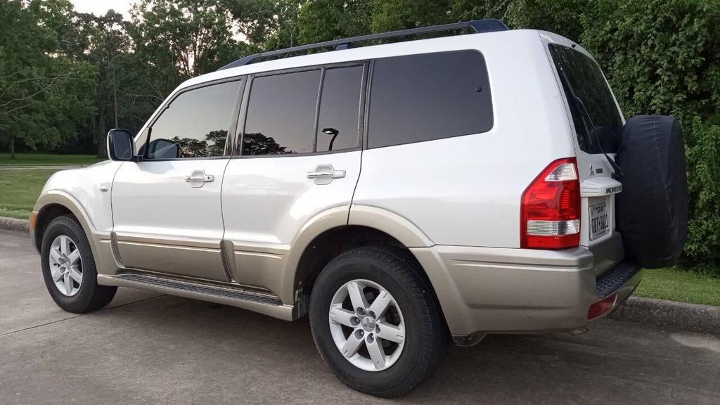 used 2006 Mitsubishi Montero car, priced at $19,999