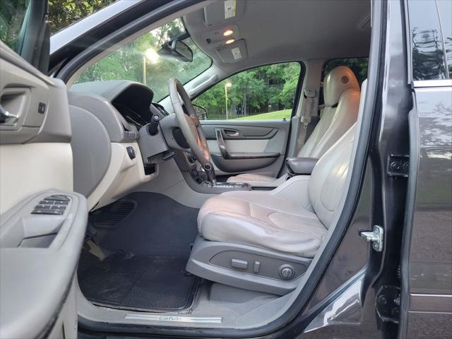 used 2014 GMC Acadia car, priced at $7,999