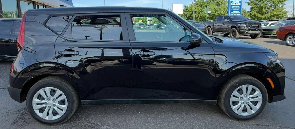 used 2022 Kia Soul car, priced at $12,433