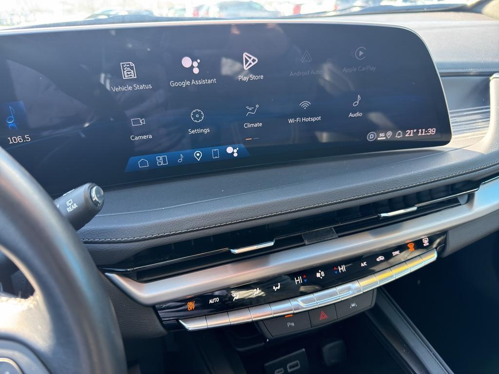 used 2025 Cadillac XT4 car, priced at $35,988