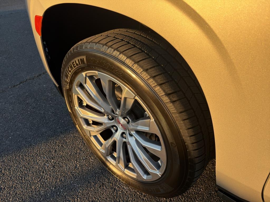 used 2021 GMC Yukon car, priced at $48,988