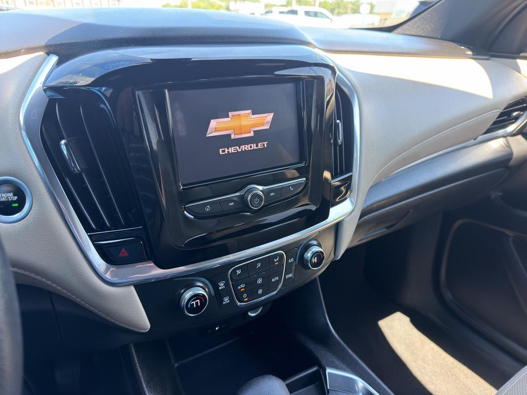 used 2023 Chevrolet Traverse car, priced at $29,988
