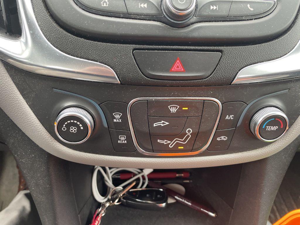 used 2021 Chevrolet Equinox car, priced at $14,309