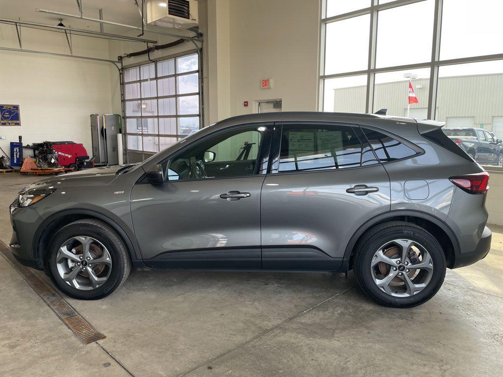 used 2025 Ford Escape car, priced at $25,124