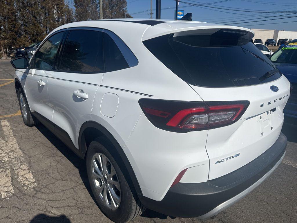used 2023 Ford Escape car, priced at $20,994