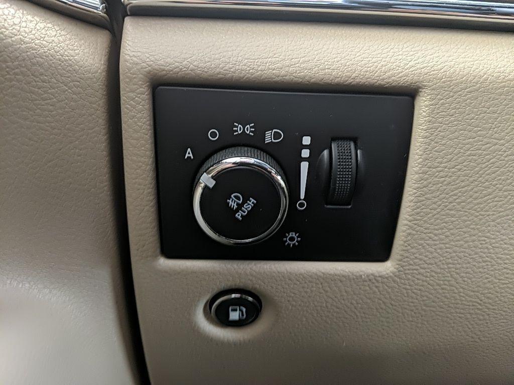 used 2021 Jeep Grand Cherokee car, priced at $19,466