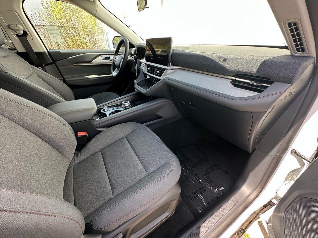 new 2026 Ford Explorer car, priced at $43,478