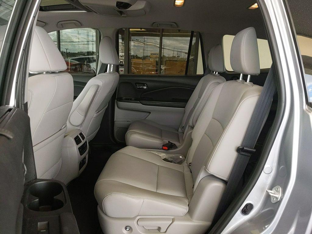 used 2021 Honda Pilot car, priced at $26,221