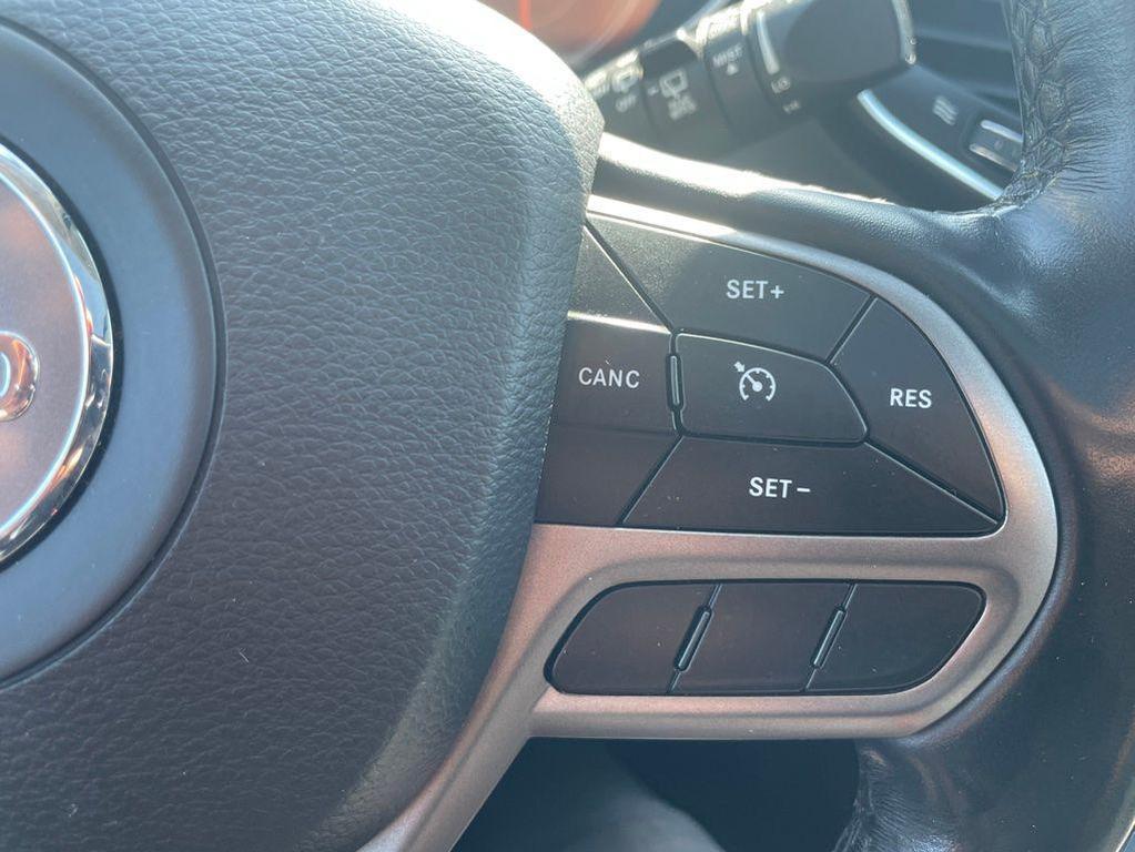 used 2021 Jeep Cherokee car, priced at $18,926
