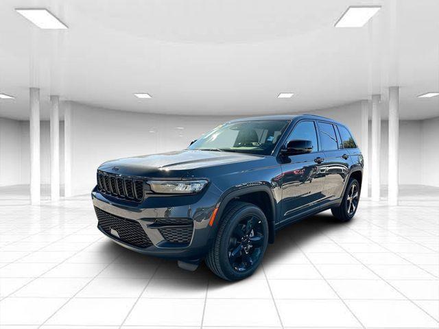 new 2025 Jeep Grand Cherokee car, priced at $42,631