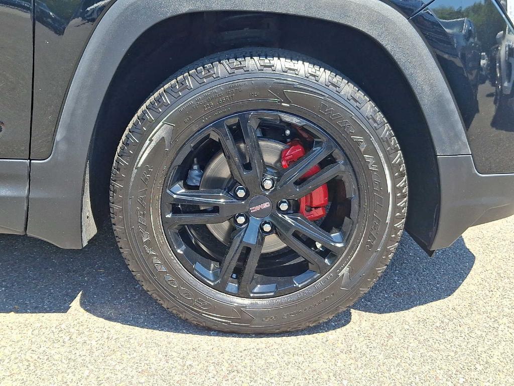used 2023 GMC Terrain car, priced at $26,995