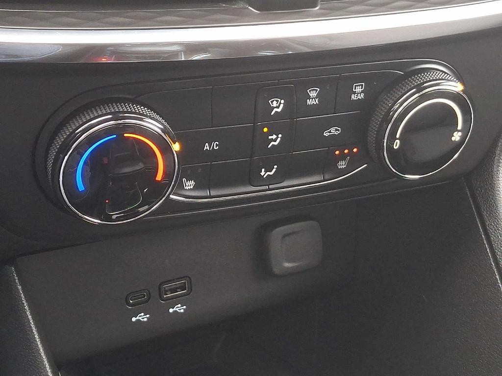 used 2024 Buick Encore GX car, priced at $21,995