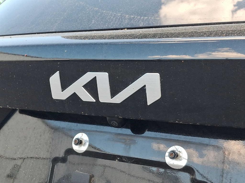 used 2022 Kia Sorento Hybrid car, priced at $24,995