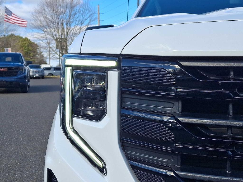 used 2024 GMC Sierra 1500 car, priced at $43,995