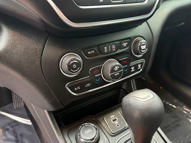 used 2021 Jeep Cherokee car, priced at $19,005