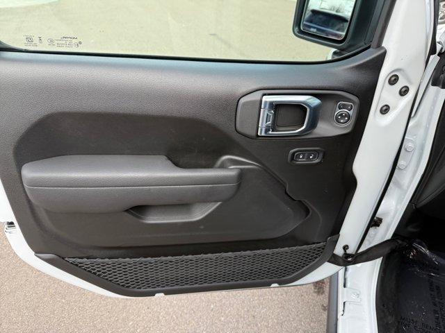 new 2026 Jeep Gladiator car, priced at $48,316