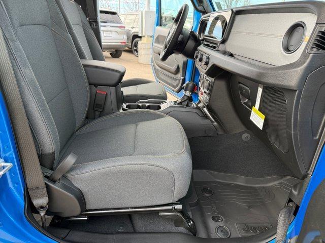 new 2026 Jeep Gladiator car, priced at $46,923