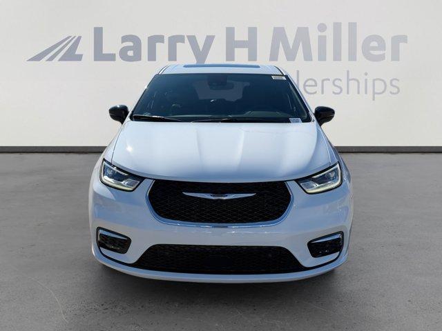 new 2026 Chrysler Pacifica car, priced at $49,879