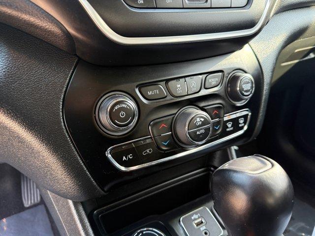 used 2023 Jeep Cherokee car, priced at $19,861