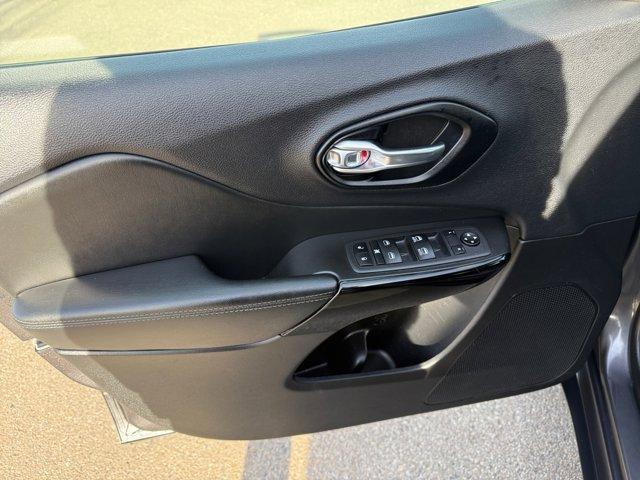 used 2023 Jeep Cherokee car, priced at $19,861